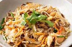 Cách làm miến xào cua thơm ngon đơn giản