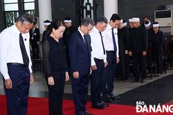 Cử hành trọng thể Lễ Quốc tang nguyên Chủ tịch nước Trần Đức Lương