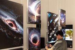 Khám phá vẻ đẹp của các 'nghệ sĩ AI'
