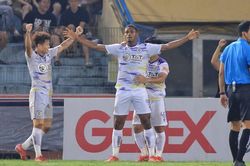Thắng thuyết phục CAHN trong trận derby thủ đô, Hà Nội FC khiến Nam Định chưa thể đăng quang sớm