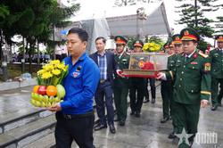 Hà Tĩnh tổ chức truy điệu và an táng hài cốt liệt sĩ