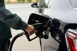 Giá xăng hôm nay 26/5: Dự báo đi lên?