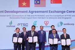 Việt Nam thỏa thuận xuất khẩu điện sạch sang Malaysia và Singapore
