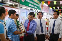 Trưng bày 200 sản phẩm OCOP tôn vinh văn hóa và giá trị vùng miền Bình Định
