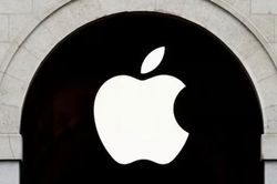 Cổ phiếu các nhà cung cấp của Apple lao dốc sau khi ông Trump đe dọa áp thuế