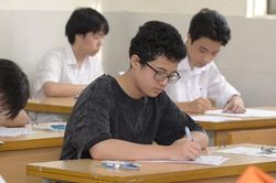 Thi lớp 10: Tuyệt đối không mang những vật này vào phòng thi kẻo bị đình chỉ