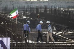 Iran đàm phán nghiêm túc, nhưng không vội vàng