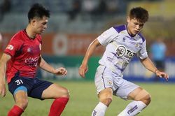 Thắng CAHN, Hà Nội FC tiếp tục cuộc đua vô địch V.League 2024/25