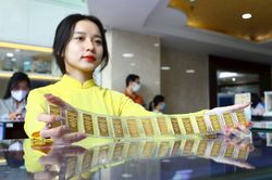 Giá vàng hôm nay 27/5/2025: Giá vàng trong nước và thế giới giảm mạnh, bất ổn theo từng hành động của Tổng thống Donald Trump