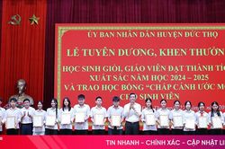 Đức Thọ tuyên dương 452 học sinh, giáo viên xuất sắc