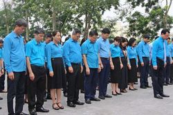 Dâng hương tưởng niệm 120 năm Ngày sinh đồng chí Hoàng Quốc Việt