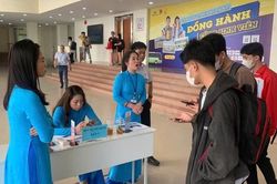Bến xe Hà Nội và 25 doanh nghiệp vận tải giảm giá vé xe khách cho sinh viên