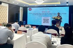 Hải quan khu vực V tập huấn kỹ năng sử dụng AI và công nghệ số cho cán bộ, công chức