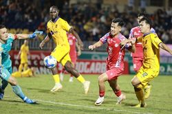Cuộc đua trụ hạng V-League 2024/25: Cuộc chiến sinh tồn còn 4 đội