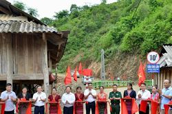 Nhựa Tiền Phong: Khánh thành Cầu nối yêu thương số 117