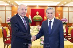 Tổng thống Hungary và Phu nhân rời Hà Nội, kết thúc thăm chính thức Việt Nam