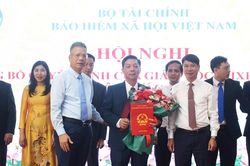 Ông Nguyễn Duy Phương giữ chức Giám đốc Bảo hiểm Xã hội khu vực XVIII