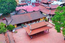 Không gian kiến trúc độc đáo của ngôi đình ven bờ sông Đuống