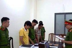 Hai HLV bóng đá trẻ Khánh Hòa bị bắt do chiếm đoạt hàng tỷ đồng của cầu thủ