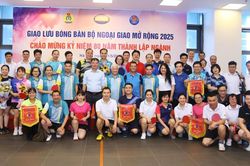 Giao lưu bóng bàn Bộ Ngoại giao mở rộng 2025: Thắp sáng tình đoàn kết và tinh thần thể thao