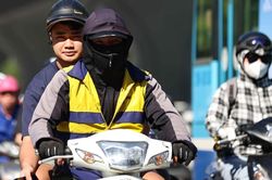 Hình ảnh Hà Nội bắt đầu bước vào đỉnh điểm của nắng nóng