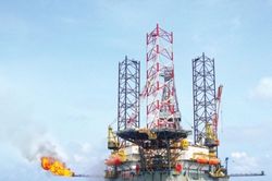 Giá xăng dầu hôm nay 1/6/2025: Dầu thế giới mất giá trước tín hiệu bơm thêm từ OPEC+