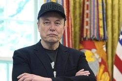 Tỷ phú Elon Musk phản bác thông tin sử dụng ma túy