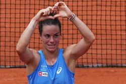 Đại địa chấn ở Roland Garros 2025: Tay vợt hạng 361 thế giới loại hạt giống số 3 để lọt vào tứ kết