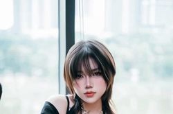Hot girl phòng net gây bão cõi mạng với nhan sắc mê hoặc
