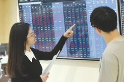 Chứng khoán tuần mới (từ 2/6 đến 6/6): Cẩn trọng với vị thế ngắn hạn