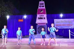 Công dân nhí ở Trường Sa – Biểu tượng của sự kiên cường