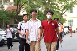 Gợi ý giải đề Toán chuyên thi lớp 10 của Trường chuyên Khoa học Tự nhiên