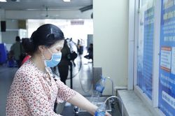 Bộ Y tế yêu cầu các bệnh viện tăng cường biện pháp chống nắng, nóng