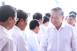Tổng Bí thư làm việc với Ban Thường vụ Cần Thơ, Thường trực Sóc Trăng và Hậu Giang