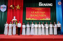 Phấn đấu đạt và vượt mục tiêu phát triển đảng viên