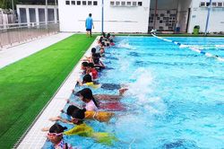 Nhiều môn thể thao hè cho trẻ em