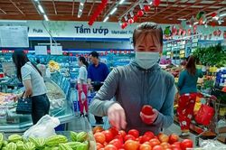 Thực phẩm rẻ tiền - lợi trước mắt, hại lâu dài
