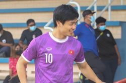 Hết thời Công Phượng
