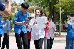 Hà Nội: 5.020 thanh niên tình nguyện tiếp sức sĩ tử tại kỳ thi lớp 10
