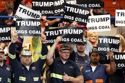 Tổng thống Donald Trump và giấc mơ hồi sinh than đá lan ra toàn cầu