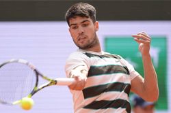 Carlos Alcaraz đã cứu 3 điểm championship để đánh bại Sinner tại Roland Garros như thế nào?