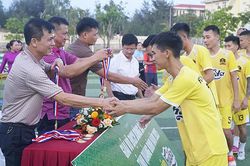 Bế mạc giải vô địch bóng đá nam 7 người tỉnh Quảng Bình