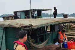 Chủ tịch công ty bị bắt vì bán hóa đơn khống để hợp thức hóa cát khai thác trái phép