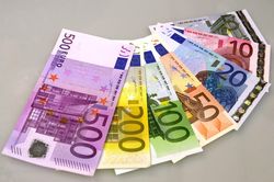 Tỷ giá euro ngày 10/6: Chợ đen tiếp đà tăng