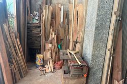 Xưởng gỗ hoạt động gây tiếng ồn trong khu dân cư