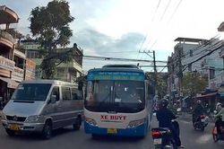 Vượt ẩu, lấn làn, tài xế xe buýt Quyết Thắng bị lực lượng chức năng xử lý