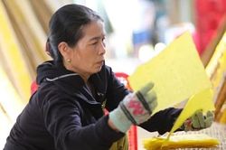 Bánh tráng làng Tày Đam Rông: Vươn xa từ miền sơn cước