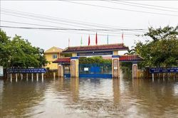 Ảnh hưởng bão số 1: Nhiều nơi ở thành phố Huế bị ngập lụt, huyện Phú Lộc vỡ một đoạn đê