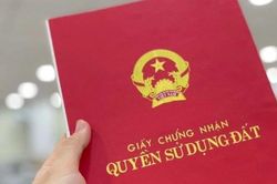 Từ ngày 1/7, Chủ tịch UBND cấp xã có thẩm quyền cấp 'Sổ đỏ'