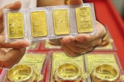 Giá vàng hôm nay 15/6/2025: Giá vàng vẫn trên đà tăng dù đồng USD suy yếu